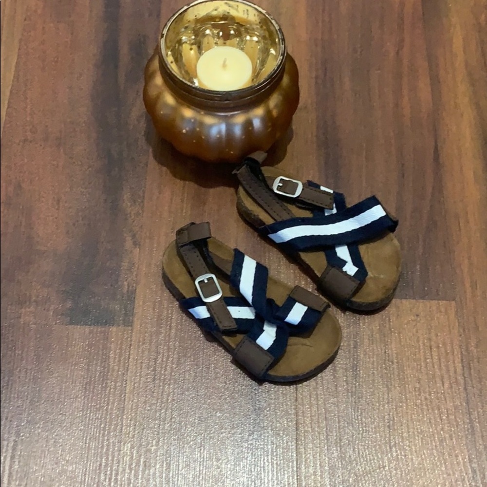 OshKosh B’Gosh baby shoes